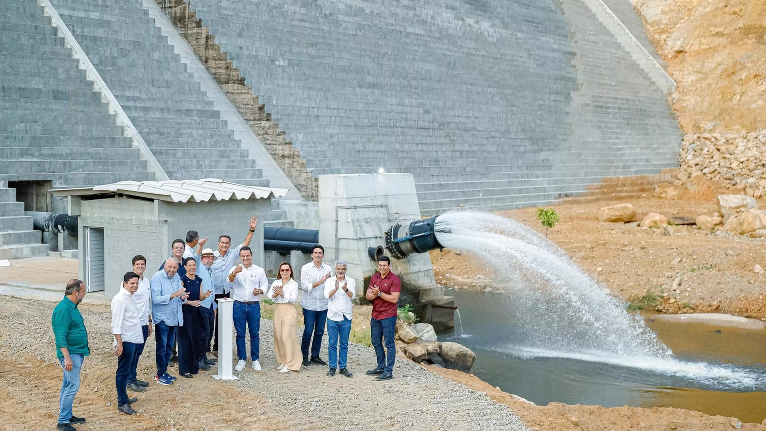 Lula participa da inauguração da Barragem Panelas II, em Cupira