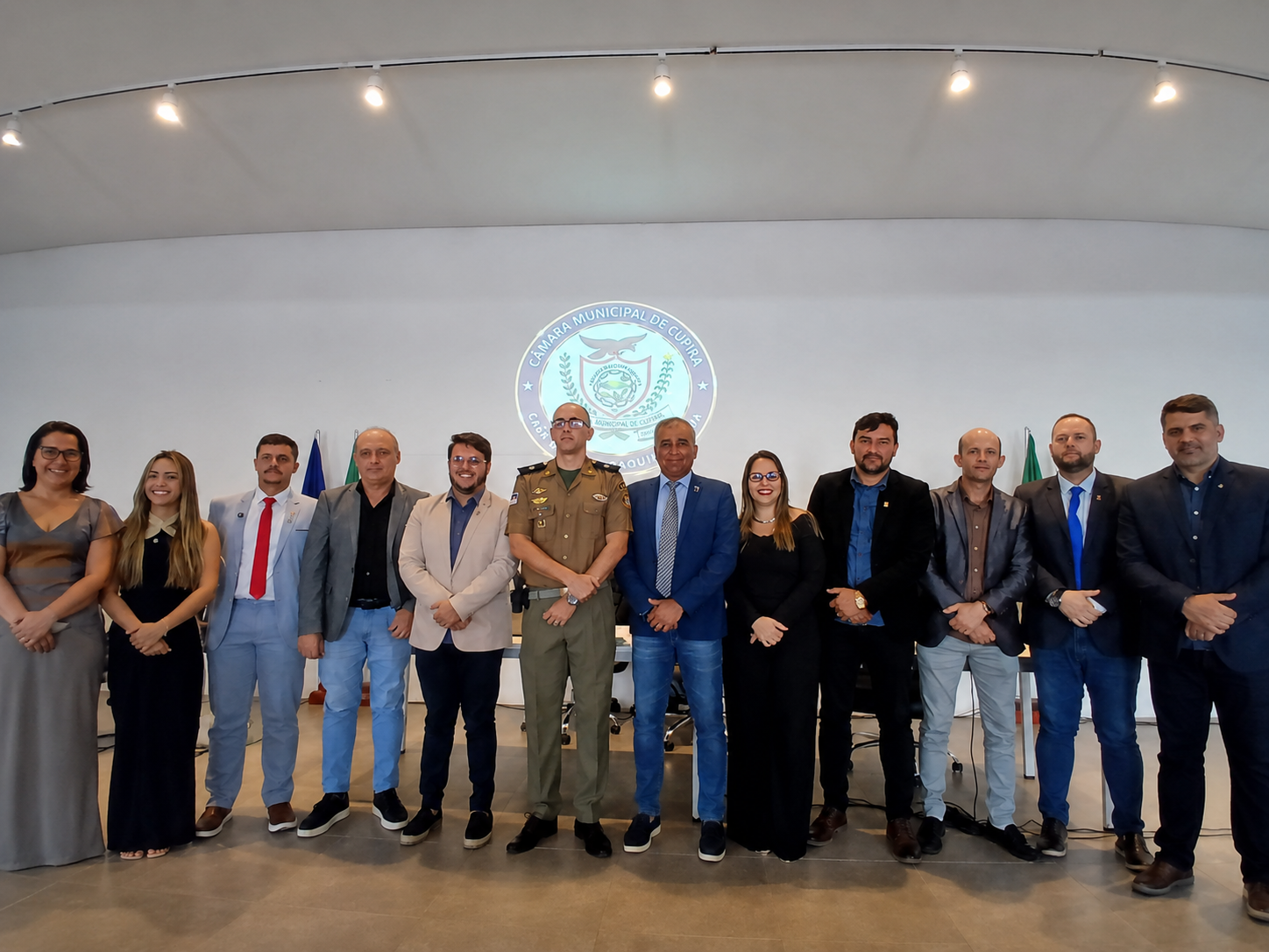 Presença do 4º Batalhão da PMPE durante a sessão legislativa para tratar de segurança pública